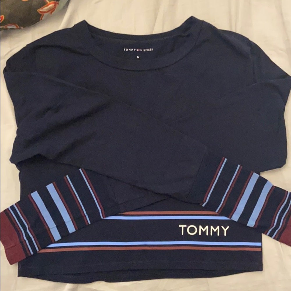 Tommy Hilfiger crop top💙